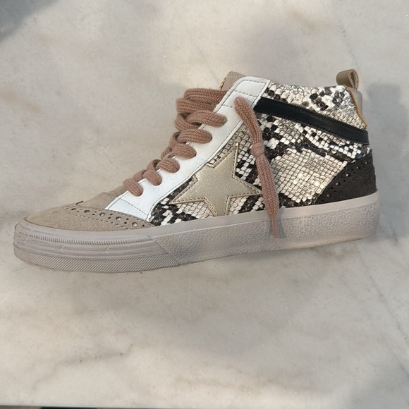 High top sneakers - Picture 2 of 4